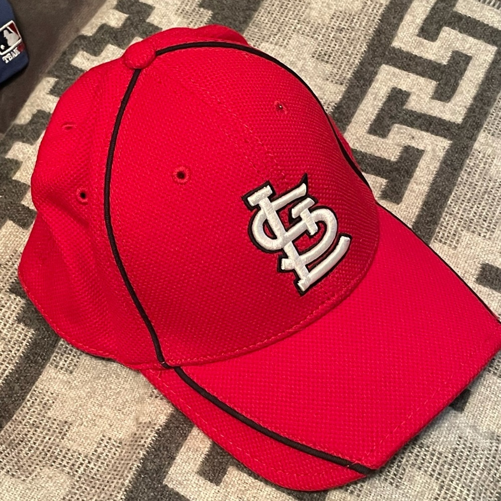 NWT MLB St. Louis Men’s Baseball Cap